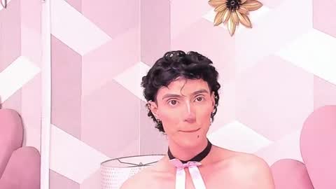 Kylie jl online show from May 17, 2:20 am