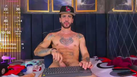 Lancelot Benwick online show from June 21, 2:28 am