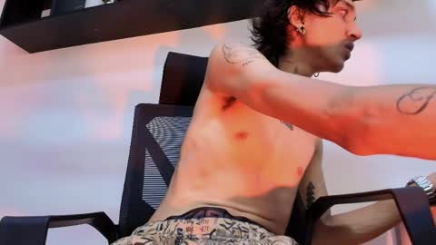 langelo_el online show from May 28, 12:25 pm