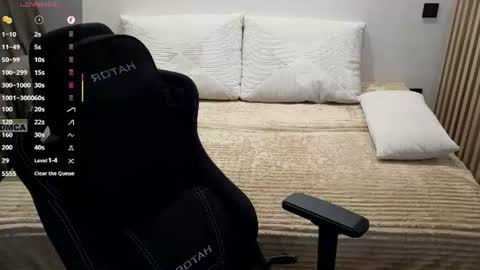 Lars online show from July 3, 9:39 pm