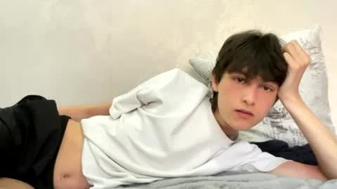 Chillboy online show from June 27, 5:18 pm