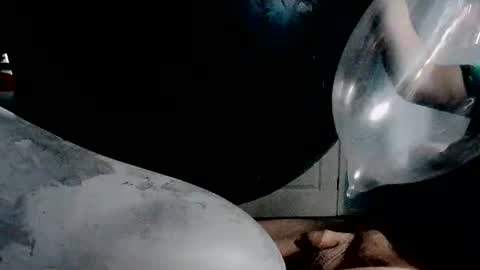 latexchris77 online show from May 3, 10:01 pm