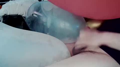 latexchris77 online show from May 18, 5:57 am