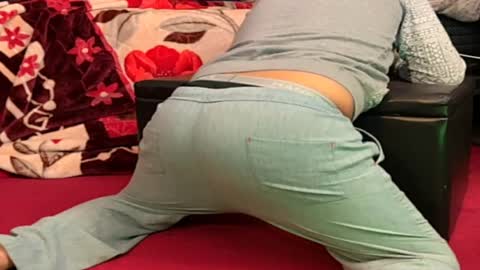 latinboy3232 online show from May 22, 5:01 am