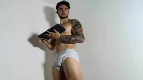 LatinBoyVIP  Colombian online show from June 10, 2:02 am