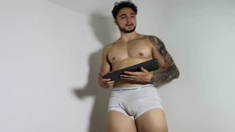 LatinBoyVIP  Colombian online show from June 11, 1:49 am
