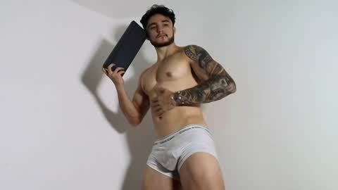 LatinBoyVIP  Colombian online show from June 12, 2:54 am