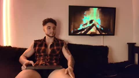 LatinBoyVIP  Colombian online show from April 30, 5:31 pm