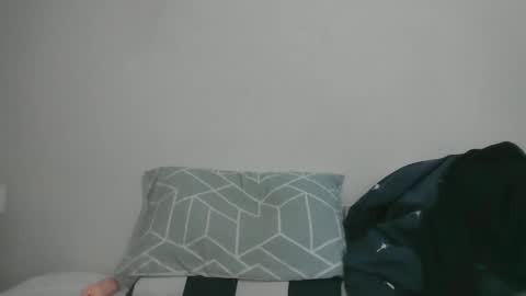 latino_rodri online show from May 11, 4:59 pm