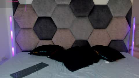 LEANDRO online show from May 19, 3:13 am