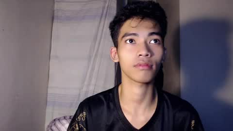 laurence_cuttieguyhere online show from July 16, 10:06 pm
