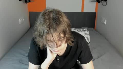Alex online show from May 2, 12:46 am