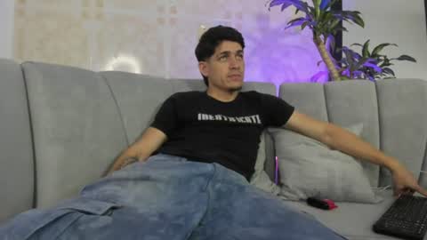 leandro_cooper online show from July 2, 8:26 pm