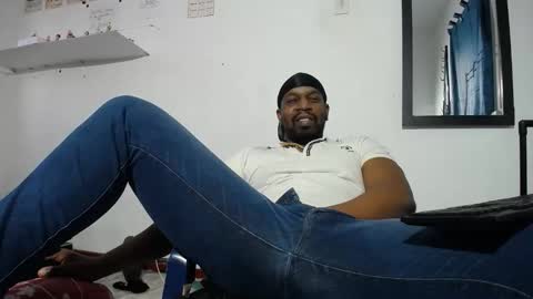 Latino hot online show from May 15, 10:29 pm