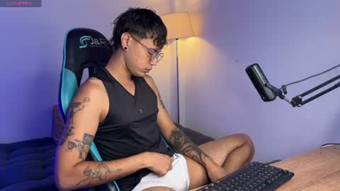 leaneseb online show from June 11, 11:30 am