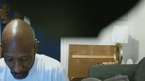Ebony DeafGuy online show from May 13, 8:00 am