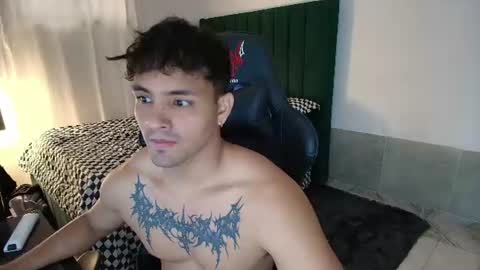  Lei  online show from June 16, 10:23 pm