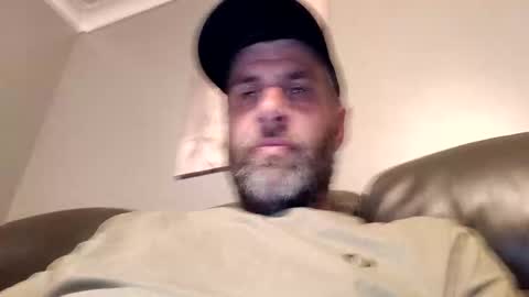 leightimmins001 online show from May 2, 2:25 am
