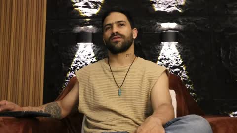 Leo  Diaz online show from May 9, 12:00 am