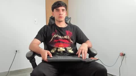 Leo Jones online show from May 19, 10:49 pm