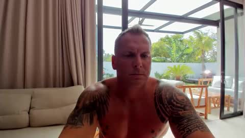 TheBigLeo online show from May 10, 6:36 am