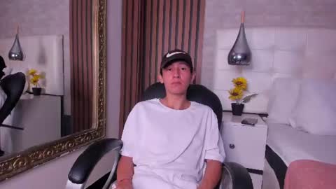 LeoCarter online show from July 3, 12:22 pm