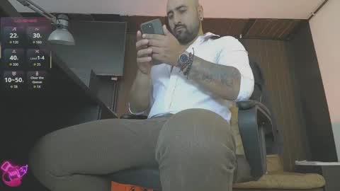 Leon online show from May 16, 6:50 pm