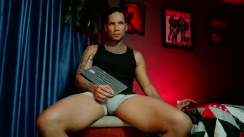 Lenardo jaramillo online show from May 21, 8:43 am