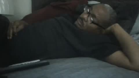 letmegetsum2 online show from May 4, 12:23 am