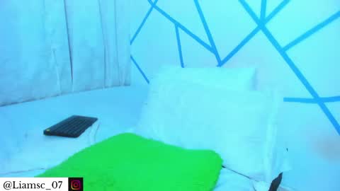 Liam scott77 online show from May 3, 12:13 am