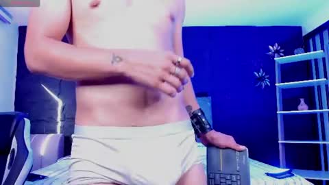 LiamDeep online show from June 23, 9:40 pm