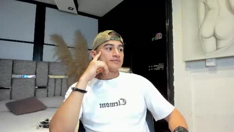 LiamDeep online show from June 25, 7:40 pm