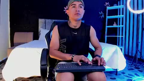 LiamDeep online show from June 21, 8:03 pm