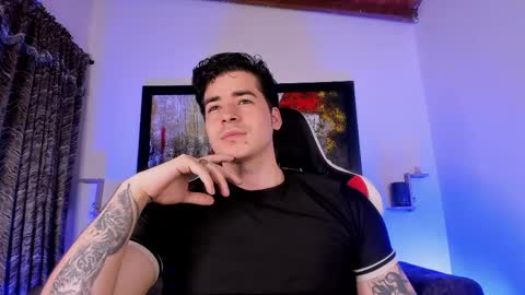 liamwyatt_ online show from May 27, 3:36 am