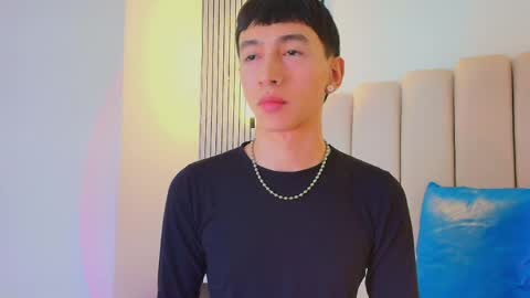 lian_cameron online show from April 28, 4:06 am