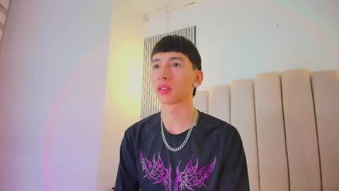 lian_cameron online show from April 27, 3:47 am