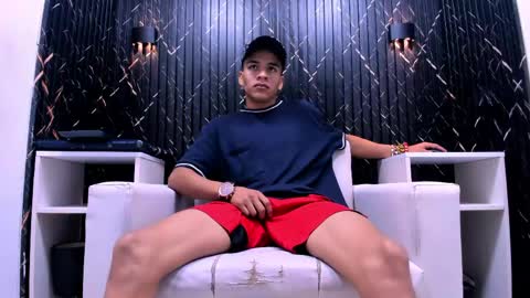 Lian Jacob online show from May 2, 4:21 pm