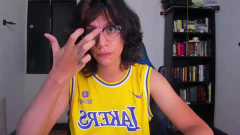 Literateboy online show from May 6, 2:01 am
