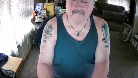 Littled83057 online show from May 24, 7:09 pm