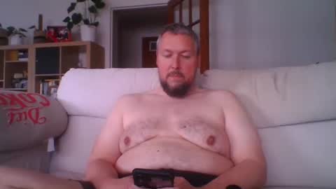 littlesubbear online show from June 6, 4:13 pm