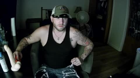 livingpuddle online show from April 19, 9:20 am