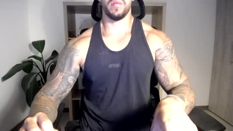 Logan Wolfp online show from May 16, 1:58 am