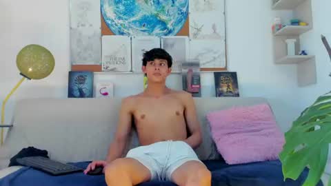 loganoficialx online show from July 16, 4:58 pm