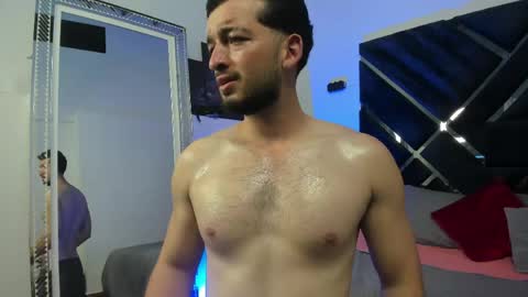 Logan Wolf online show from June 6, 2:50 am
