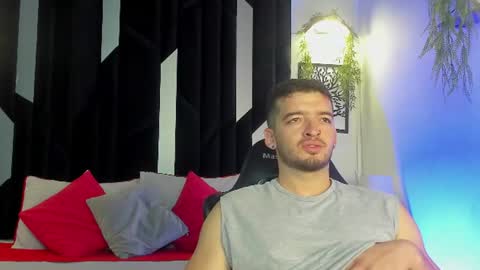 Logan Wolf online show from July 29, 11:53 am