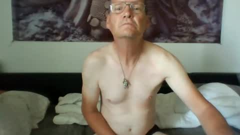 lolfun66 online show from August 5, 9:25 am