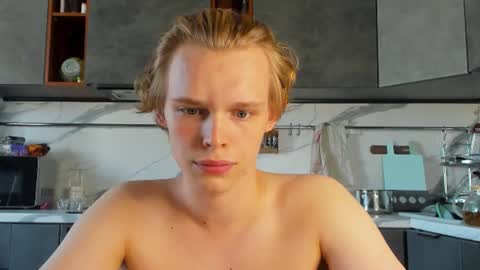 Kenndi online show from July 30, 3:55 pm