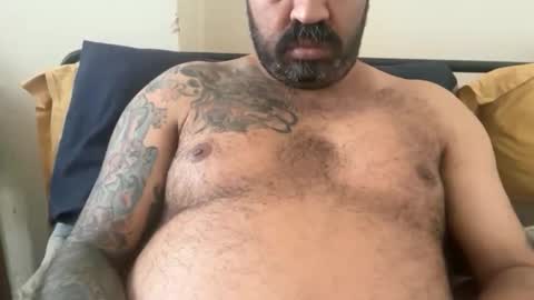 london_lad_101 online show from May 7, 8:36 am