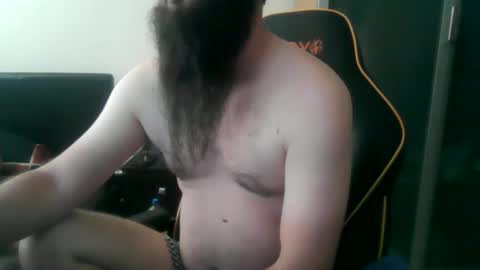 london_man1988 online show from May 16, 8:33 am