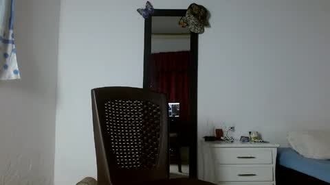 lonelydick2002 online show from May 13, 2:19 am